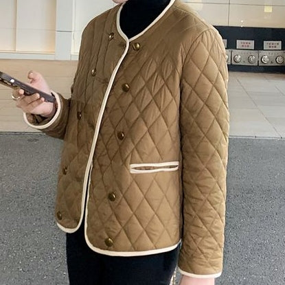 氣質微奢小香風短款菱格雙排釦圓領棉服 3XL 咖色 撞色 聚酯纖維 長袖 韓版 輕熟 優雅 常規 紐扣 雙排扣 20-40代 好感度升級 寬鬆感 通勤 商務 秋 冬