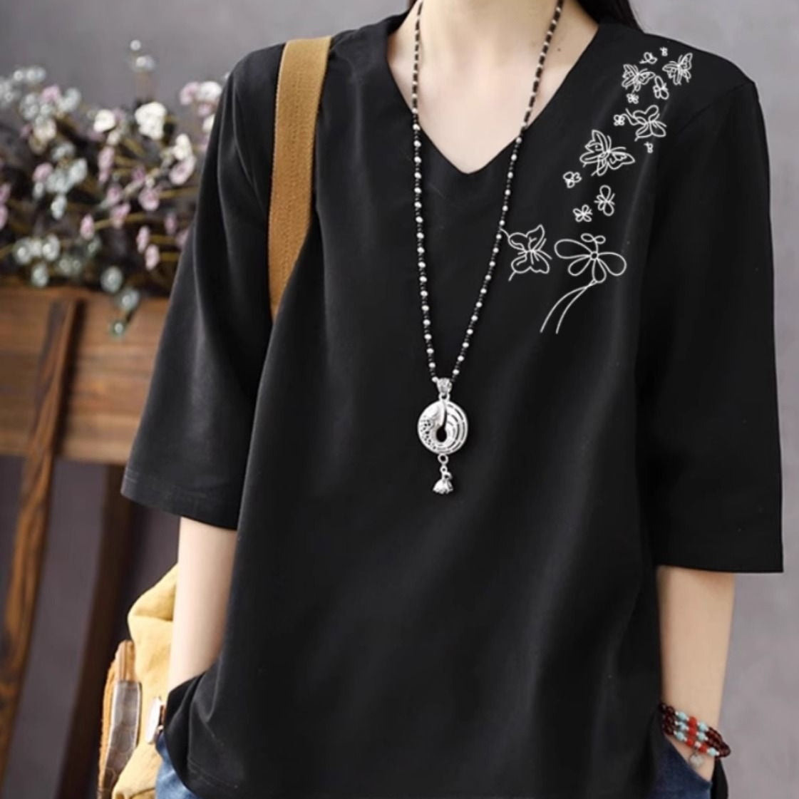 【M-4XL】復古簡約寬鬆印花V領七分袖T恤 M 黑色 花朵 遮肉 休閑 森系 常規 一般 套頭 封閉式背 自然骨架 商務參會 春夏秋 假日/出外 居家 日常 秋 夏 春 春夏 春秋 聚酯纖維