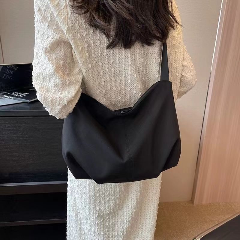 大容量通勤 百搭 休閒 斜挎 餃子包包 單肩 帆布包