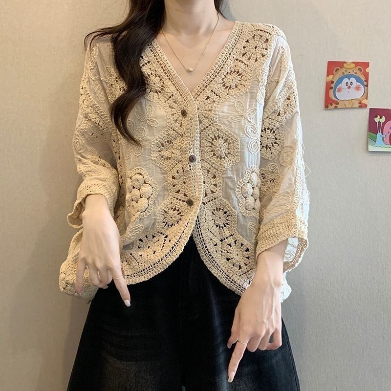 復古 設計感 波西米亞風 鏤空 v領 寬鬆 防曬 開衫 均碼 杏色 素面 花朵 蝙蝠袖 常規 V領 夏 短款 紐扣 刺繡 甜美 休閑 七分袖 聚酯纖維 單排扣