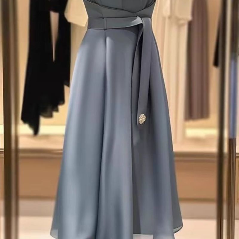 質感系穿搭必備 遮肉 顯瘦 A字裙 約會洋裝 S 石板灰 素面 聚酯纖維 短袖 名媛高檔風 時尚 優雅 常規 腰帶 及膝長度 夏 春夏 圓領 套頭 20-30代 A字型 30-40代 梨型 高級感 合身 通勤 聚會 日常 有彈性 柔軟