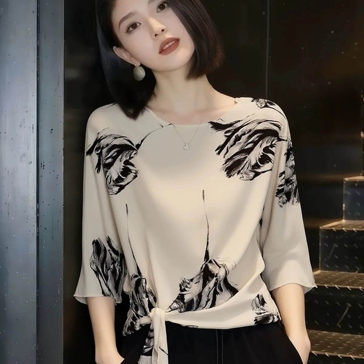 溫柔好感印花圓領系帶收腰短袖T恤 M 圖片色 素面 時尚 優雅 常規 一般 春夏 套頭