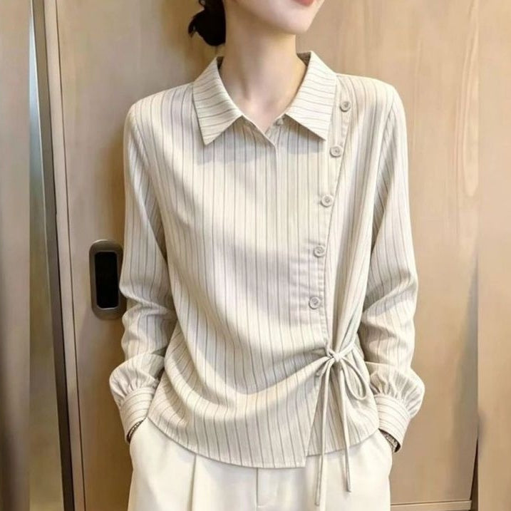 時髦率性綁帶收腰斜襟扣長袖襯衫 L 白色 豎條紋 凸顯腰線 系帶 / 綁帶 20-40代 直筒 微寬鬆款 顯瘦 遮肉 高級感 合身 單排扣 正常碼 假日/出外 通勤 日常 辦公室 百搭 無彈力 紐扣 套頭 簡約 拼接 大碼裝 時尚 輕熟