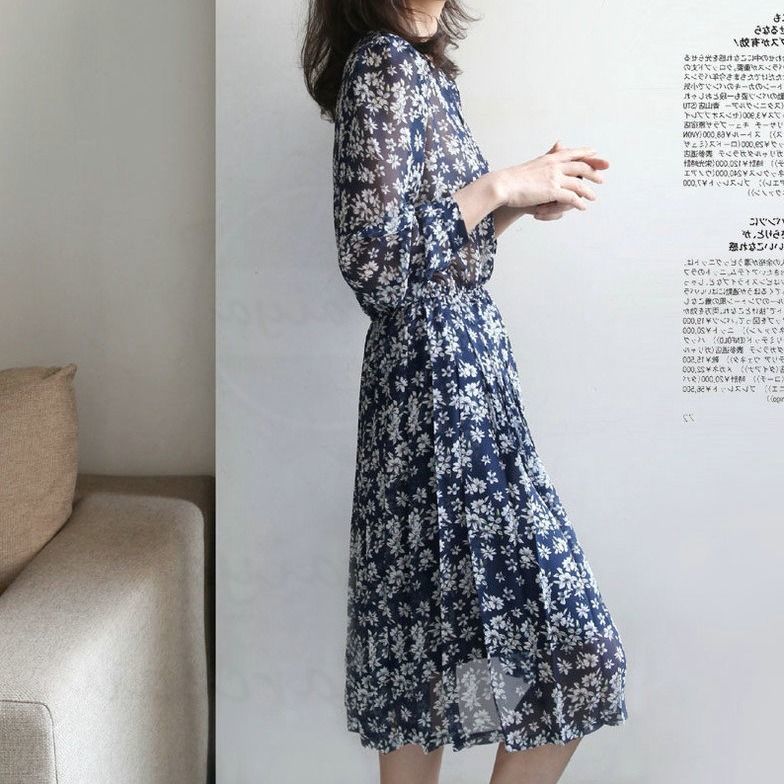 韓版高級感時尚碎花鬆緊腰顯瘦印花洋裝 M 藏青色七分袖 撞色 聚酯纖維 短袖 簡約 常規 壓褶 紐扣 無 及膝長度 Ａ字裙 夏 不規則 套頭 20-40代